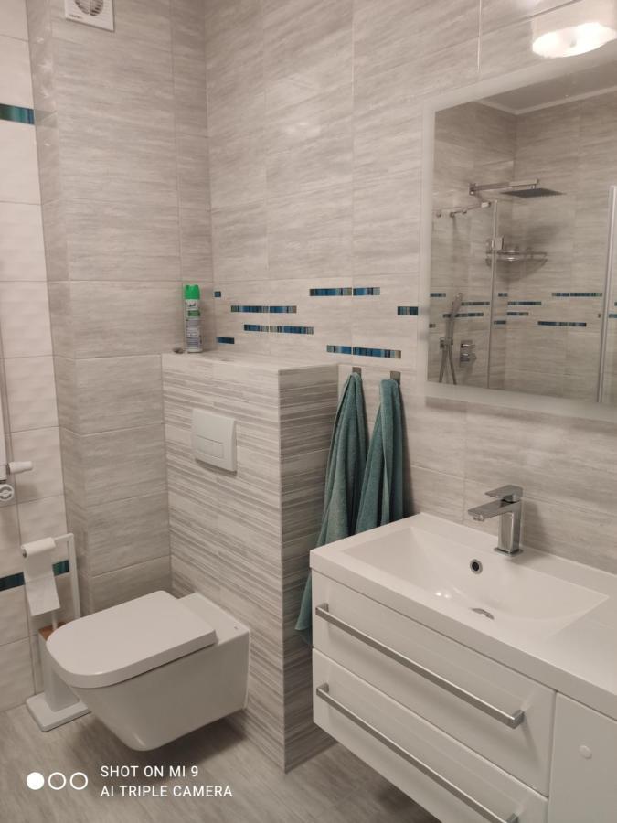 Apartament Szafir W Budynku Basenowym Morska Klifowa Rewal Exterior foto