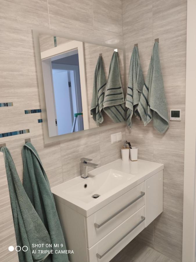 Apartament Szafir W Budynku Basenowym Morska Klifowa Rewal Exterior foto